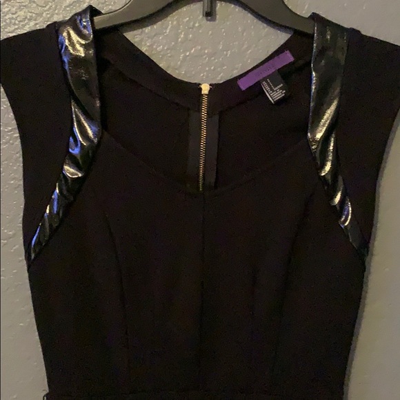 Slim Black Dress - Picture 2 of 2